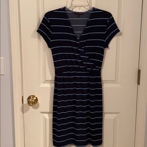 Causal Striped V-Neck Shortsleeved Dress
